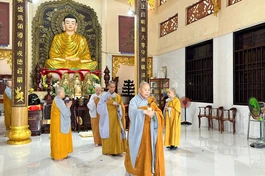 Chư Ni Thường trực Phân ban Ni giới tỉnh cử hành nghi thức kiết giới