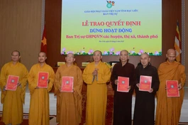 Ban Trị sự Phật giáo tỉnh trao quyết định dừng hoạt động Ban Trị sự GHPGVN huyện, thị, thành phố nhiệm kỳ 2021-2026