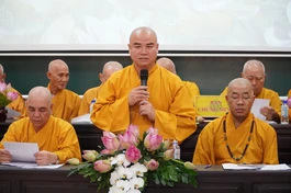 Thượng tọa Thích Tĩnh Triệt chủ trì buổi họp đầu tiên của Ban Thường trực Ban Trị sự tỉnh Đồng Tháp