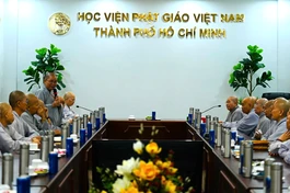 Chư Ni họp thống nhất nhân sự Phân ban Ni giới TP.HCM nhiệm kỳ 2022-2027 - Ảnh: Bản Thành