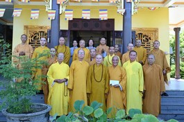 Ban Thường trực Ban Trị sự GHPGVN tỉnh tổ chức chuyến thăm chư hành giả an cư
