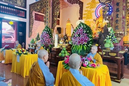 Chư Ni trường hạ chùa Quang Minh tác pháp Tự tứ sau ba tháng An cư kiết hạ