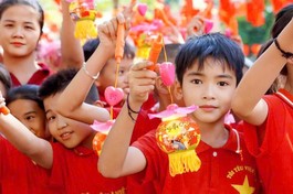 Đạo tràng Phổ Nguyện (tỉnh Lâm Đồng) với chương trình “Trung thu yêu thương - Trăng rằm kết nối” dành cho trẻ em 