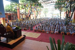 Hơn 600 Phật tử đạo tràng Pháp Hoa tham dự khóa tập huấn