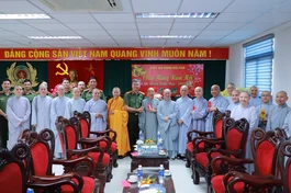 Chư Ni chúc Tết lãnh đạo Cục An ninh nội địa - Bộ Công an