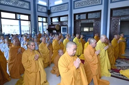 Môn đồ pháp quyến thành kính tưởng niệm Hòa thượng Thích Minh Phước