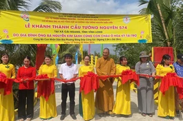 Cắt băng khánh thành cầu bê-tông Tường Nguyên 574