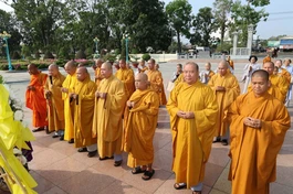 Ban Thường trực Ban Trị sự tỉnh Tây Ninh dâng hương các anh hùng, liệt sĩ