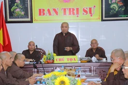 , Thượng tọa Thích Trí Thọ chủ trì buổi họp tại Văn phòng Ban Trị sự khu vực Bến Tre