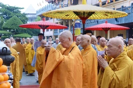 [Video] Giáo hội tổ chức Lễ tưởng niệm Bồ-tát Thích Quảng Đức tại tháp Đa Bảo - Việt Nam Quốc Tự