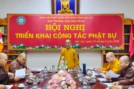 Hòa thượng Thích Thanh Điện chủ trì hội nghị