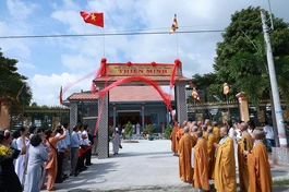 Thượng bảng Điểm sinh hoạt tôn giáo tập trung Thiên Minh, xã Tân Lân