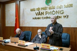 Hòa thượng Thích Huệ Thông phát biểu tại buổi họp