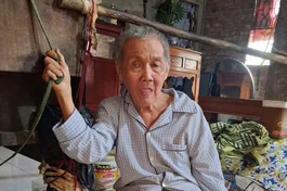 Mở rộng lòng từ: Vợ nghèo nuôi chồng bị liệt