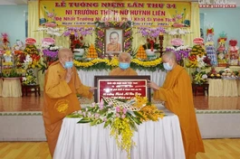 Suy tôn Ni trưởng Thích nữ Tân Liên làm Trưởng Ni giới Hệ phái Khất sĩ Việt Nam đời thứ 5 sáng nay, 30-4