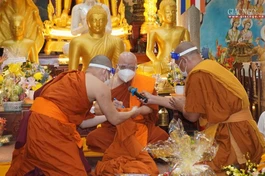 Lễ dâng y Kathina diễn ra tại chùa Phổ Minh sáng 31-10