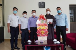 Ban Thường trực Ủy ban MTTQVN TP.HCM thăm và chúc mừng Xuân Nhâm Dần 2022 đến Báo Giác Ngộ 