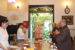 Ban Tôn giáo TP.HCM chúc mừng Phật đản đến Phật giáo quận 12