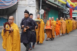 Phật giáo quận 3 tổ chức lễ rước và an vị hương linh đồng bào tử vong và cán bộ, chiến sĩ hy sinh trong đại dịch Covid-19 