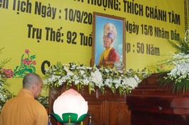 Di ảnh Hòa thượng Thích Chánh Tâm tại chùa Huỳnh Kim, quận Gò Vấp, TP.HCM