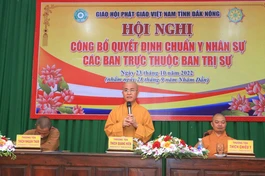 Thượng tọa Thích Quảng Hiền phát biểu tại hội nghị công bố quyết định nhân sự các ban chuyên môn