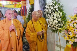 Chư tôn đức Ban Trị sự GHPGVN tỉnh viếng tang huynh trưởng Dương Năm - Ảnh: Ban TT-TT Phật giáo tỉnh Kon Tum