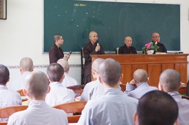 Hoà thượng Thích Diệu Hải thăm Trường Trung cấp Phật học tỉnh Bình Thuận