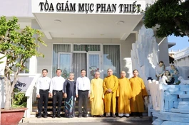 Chụp ảnh lưu niệm nhân Giáng sinh năm 2022