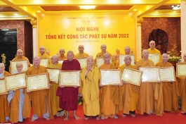 Hòa thượng Thích Thiện Nhơn, Chủ tịch Hội đồng Trị sự trao giáo chỉ tấn phong đến chư tôn đức giáo phẩm Phật giáo quận 3