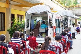 Chư Tăng và Phật tử hiến máu nhân đạo cứu người tại chùa Vĩnh Nghiêm