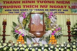Di ảnh Ni trưởng Thích nữ Ngoạt Liên tại tịnh xá Ngọc Phương