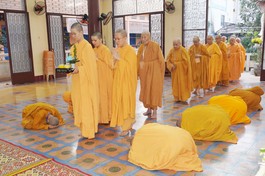 Thành kính cung thỉnh Hội đồng Thập sư Ni quang lâm giới trường tịnh xá Ngọc Phương truyền giới