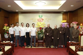 Đoàn Công an TP.HCM thăm, chúc Tết đến Ban Trị sự GHPGVN TP.HCM