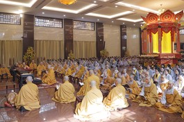 Pháp hội Dược Sư - “Tiêu tai diên thọ, kỳ quốc thới dân an, nguyện phong điều vũ thuận” vào chiều mùng 6 Tết Giáp Thìn tại Việt Nam Quốc Tự