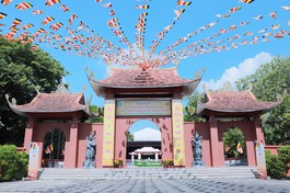 Thiền viện Trúc Lâm Phương Nam (TP.Cần Thơ) nơi diễn ra các sự kiện chính của Đại lễ tưởng niệm Đức Thánh Tổ Ni Đại Ái Đạo chiều 11-4