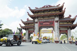 Lễ phụng tống kim quan Hòa thượng Thích Phước Hạnh trà-tỳ tại Sơn trang Tiên Cảnh (tỉnh Hậu Giang)