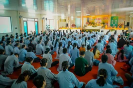 Hơn 300 Phật tử về chùa Đại Giác tham dự khóa tu Lục Hòa
