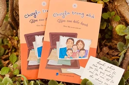 Sách "Chuyện trong nhà - làm con hiếu hạnh" do dịch giả Quán Như sưu tầm và biên dịch - Ảnh: Vĩnh Nghiêm Books