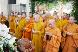 Ban Trị sự GHPGVN Q.Gò Vấp viếng tang Ni trưởng Thích nữ Lệ Phát tại chùa Châu An