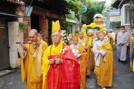 Lễ phụng tống kim quan Ni trưởng Thích nữ Lệ Phát đến nơi trà-tỳ, tại Đài hỏa táng Phước Lạc Viên (Bình Dương)