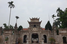 Chùa Thổ Khối (Sùng Phúc thiền tự), ngôi chùa do phái Ni trụ trì từ xưa cho đến ngày nay