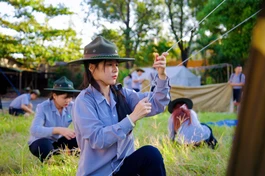 Đoàn sinh bậc Trung Thiện thi kỹ năng chuyên môn trong trại vượt bậc do Phân ban Gia đình Phật tử TP.HCM tổ chức - Ảnh: Bá Nam