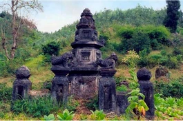 Tháp tổ tại chùa Viên Quang