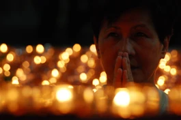 Cảm nhận về bài kinh "Ngoài bức tường"