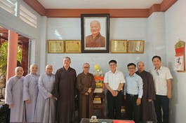Lãnh đạo Ban Tuyên giáo và Dân vận Thành ủy TP.HCM thăm Phật giáo Q.3 nhân Đại lễ Phật đản - Vesak năm 2025