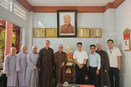 Lãnh đạo Ban Tuyên giáo và Dân vận Thành ủy TP.HCM thăm Phật giáo Q.3 nhân Đại lễ Phật đản - Vesak năm 2025