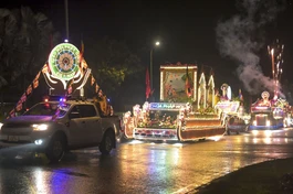 Đoàn xe hoa diễu hành trên các trục lộ chính của TP.Gia Nghĩa, Đắk Nông