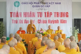 Hòa thượng Thích Giác Thuận ban đạo từ tại lễ khai mạc tuần huân tu tập trung