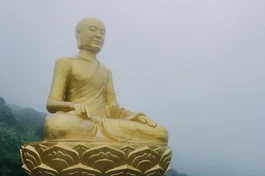 Tôn tượng Phật hoàng Trần Nhân Tông