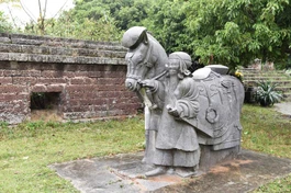 Tượng ngựa đá thời Lê Trung Hưng - Ảnh: Chu Minh Khôi